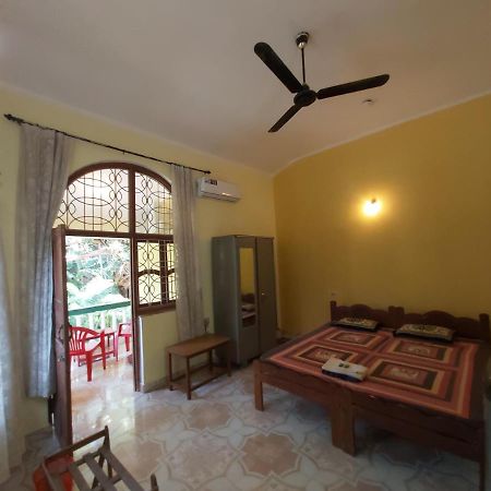 Joaquina'S Guest House 卡兰古特 外观 照片