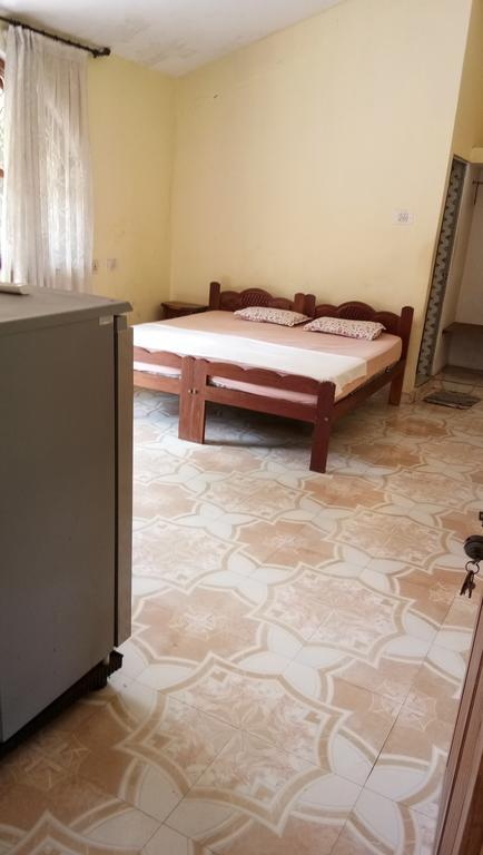 Joaquina'S Guest House 卡兰古特 外观 照片