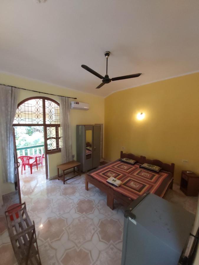 Joaquina'S Guest House 卡兰古特 外观 照片