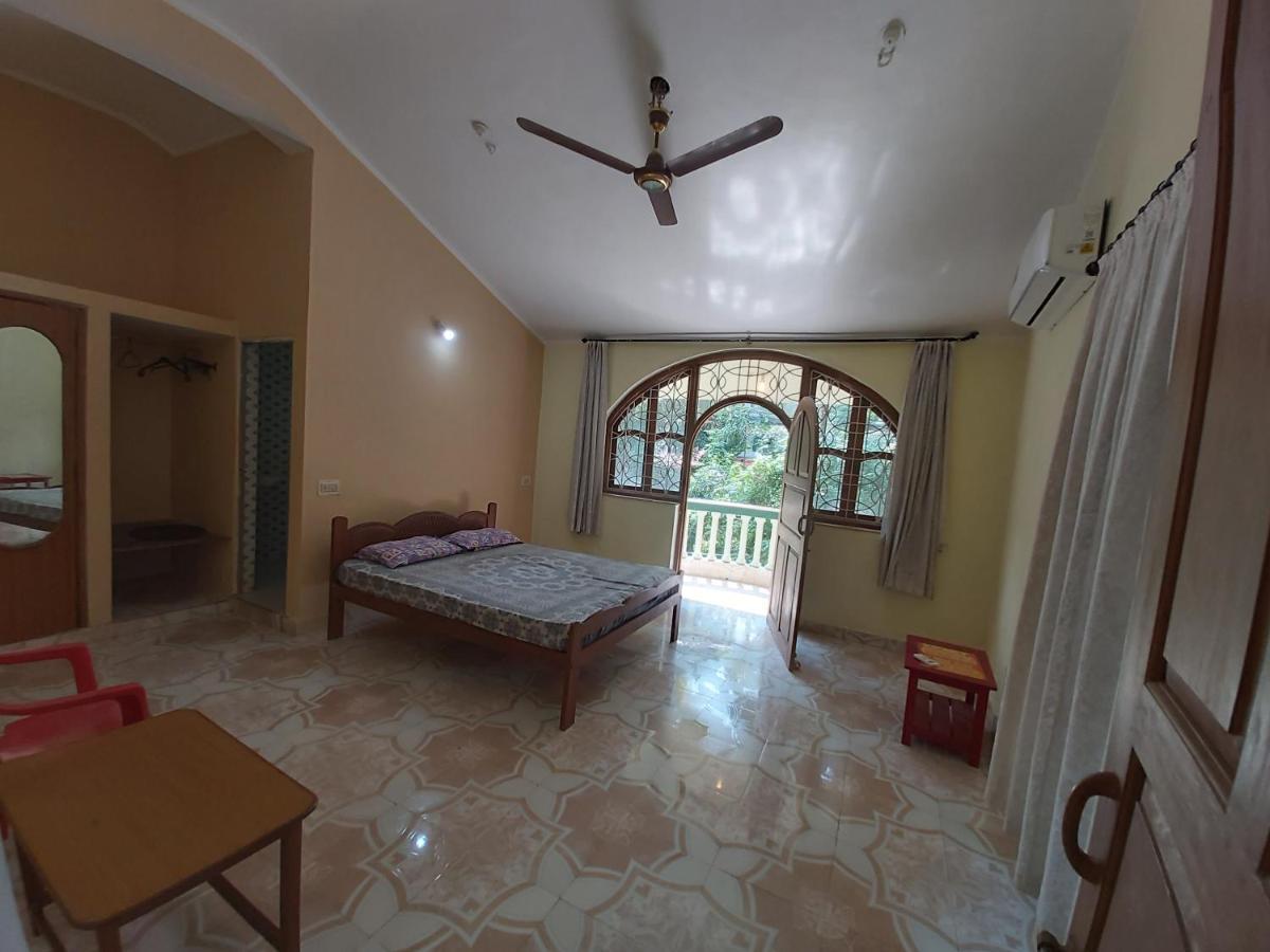 Joaquina'S Guest House 卡兰古特 外观 照片